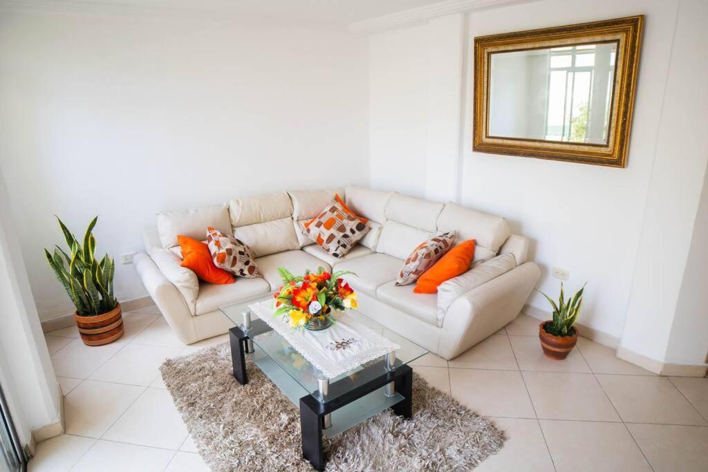 Hermoso Apto A 5 Minutos Del Centro Historico Appartement Cartagena Buitenkant foto